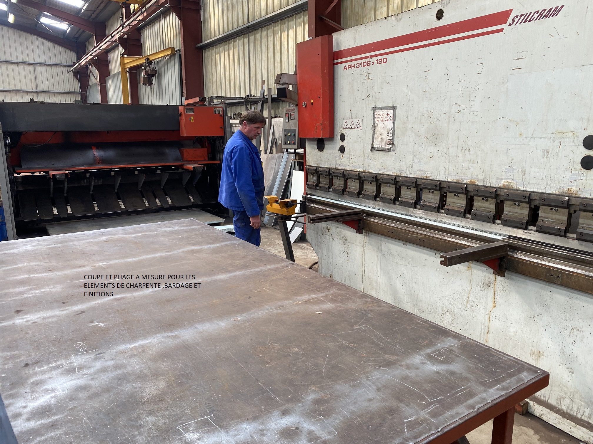 Coupe et pliage sur mesure